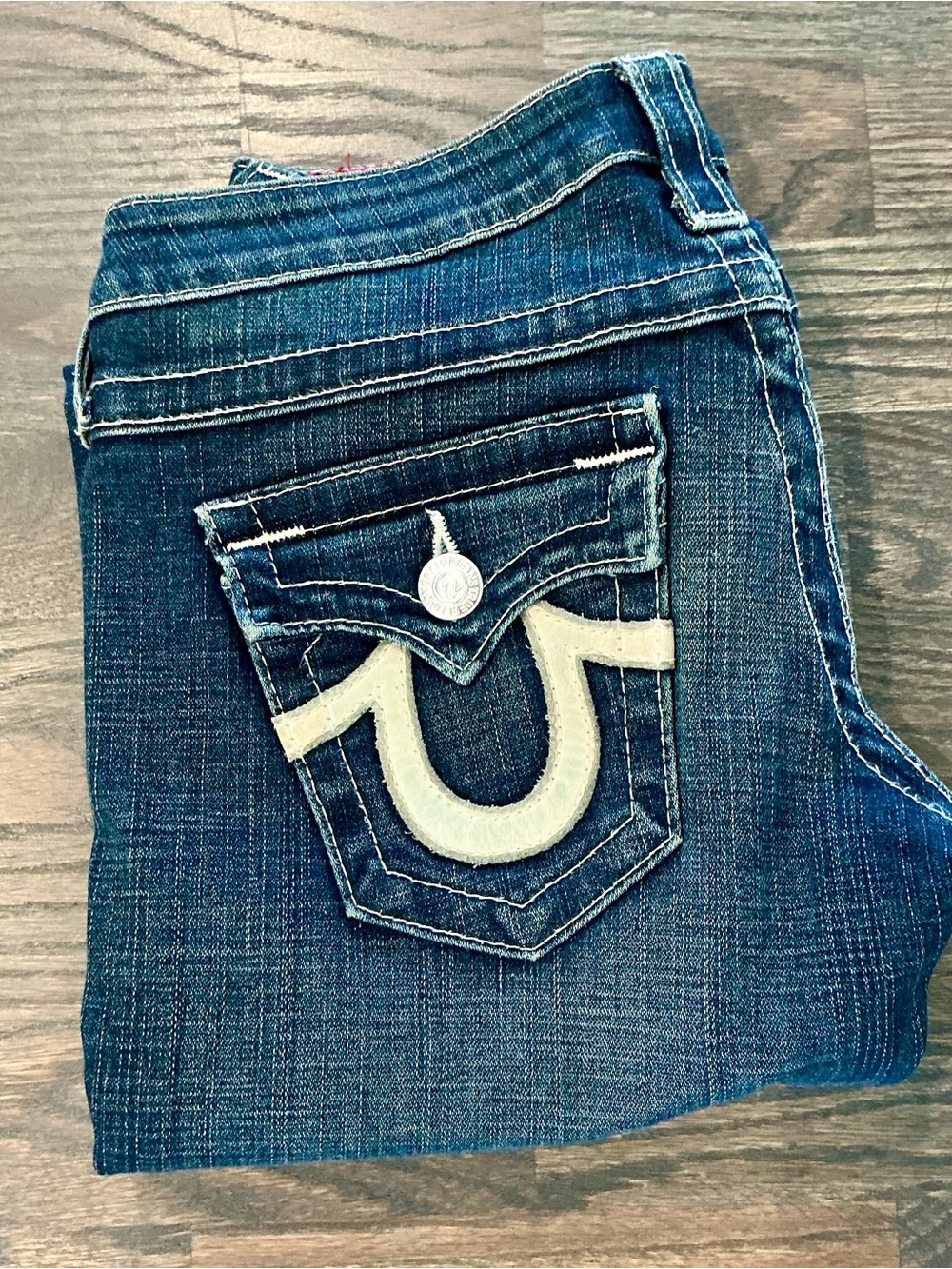 Y2K True Religion Women's Billy Dark Blue Regular CutJeans with Cream Pocket 26